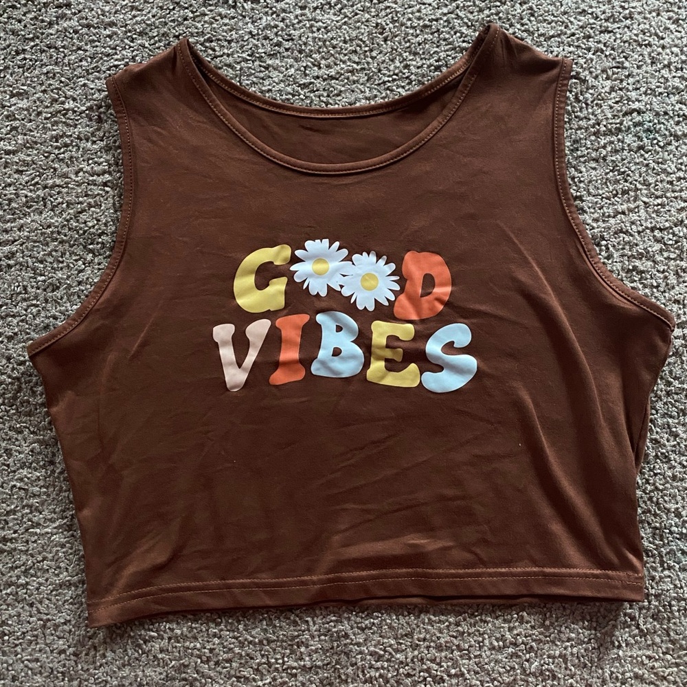 “Good Vibes" Crop Top